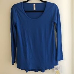 Lularoe Sold Blue Lynnae Top